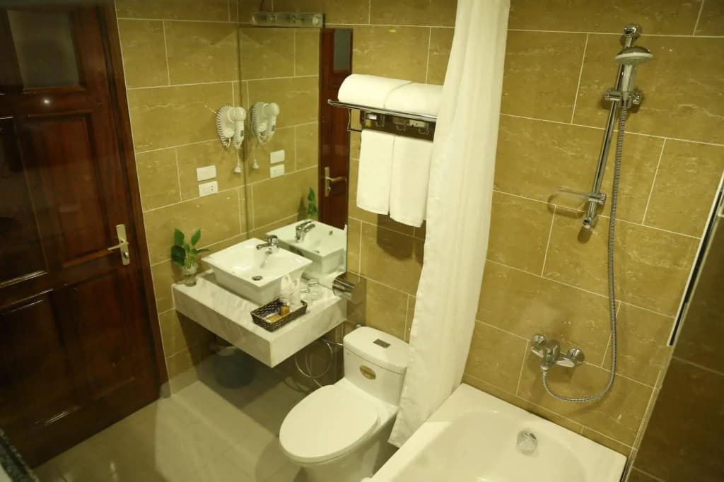 Blue Hanoi Hotel - photo 8