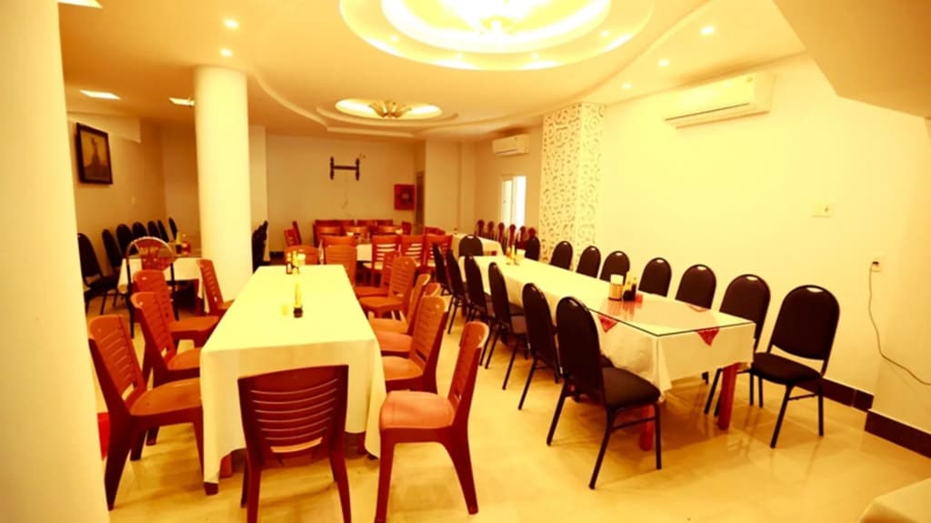 Xuan Hung Hotel - photo 18