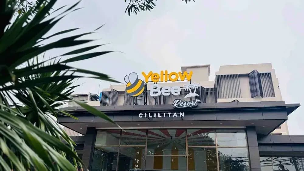 Yellow Bee Resort Cililitan - photo 45