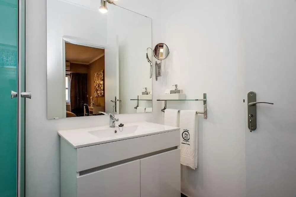 PH Downtown Suites - photo 7