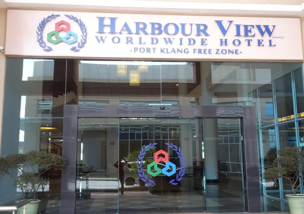 Harbour View Worldwide Hotel - photo 1