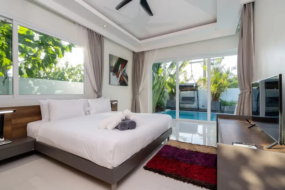 Tropical Pool Villa With Private Rooftop - photo 4