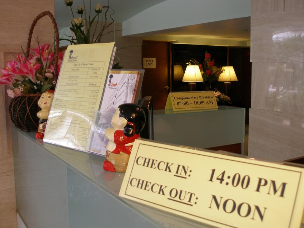 Ideal Hotel Pratunam - photo 2