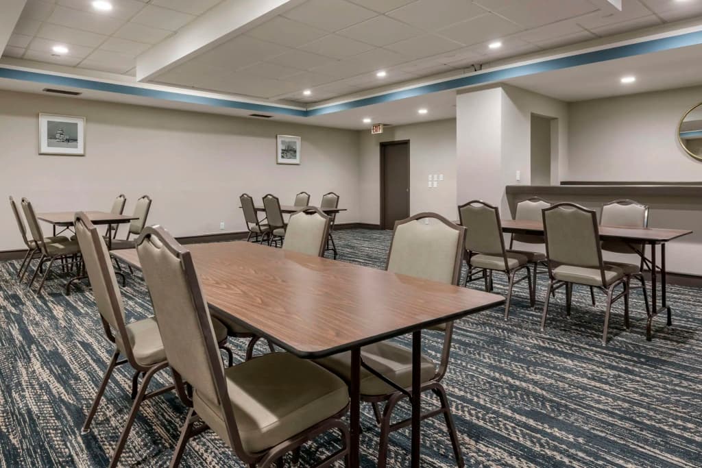 Comfort Inn & Suites Downtown Brickell-Port of Miami - photo 15