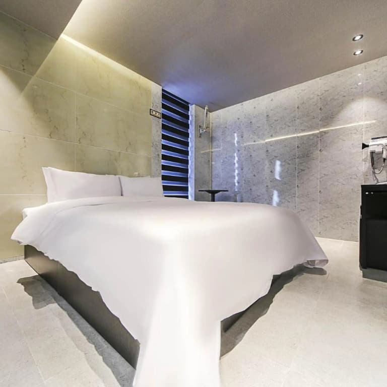 MG Hotel Jonggak - photo 31