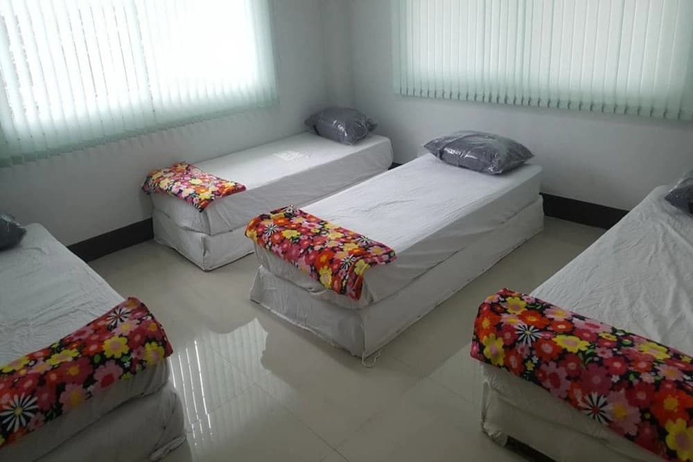 H Youth Hostel - photo 3
