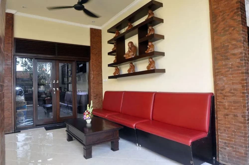 Kings House Kesari - main photo
