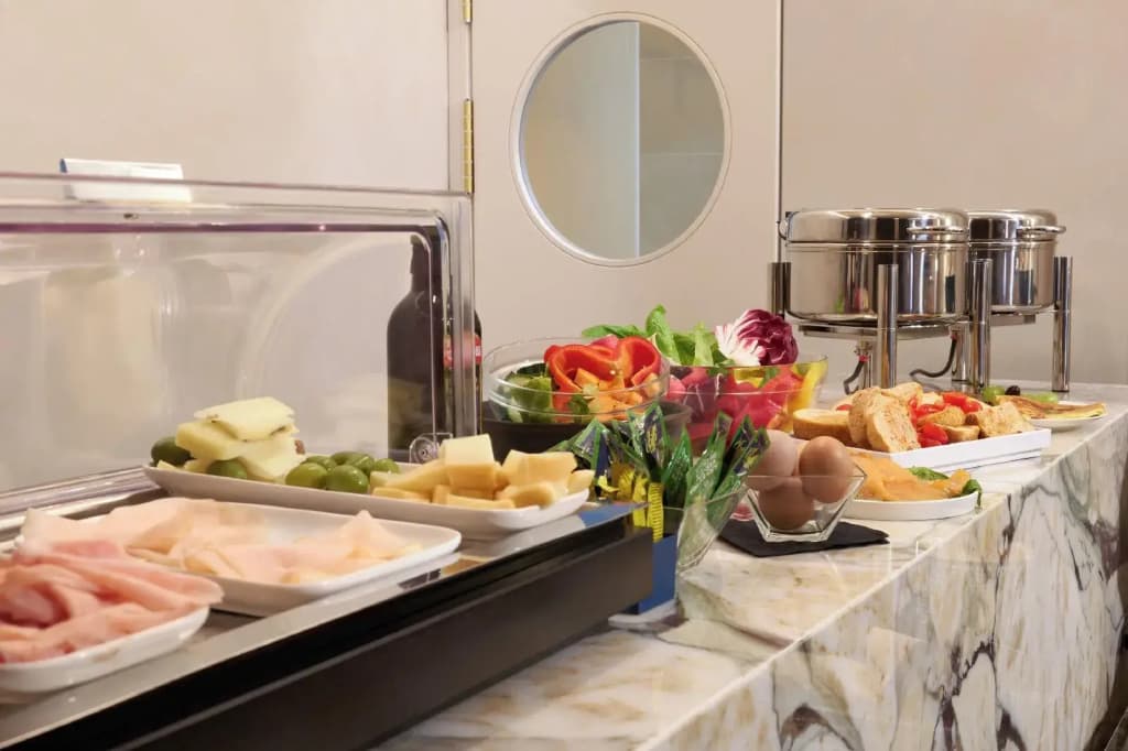 Borghese Contemporary Hotel - photo 31