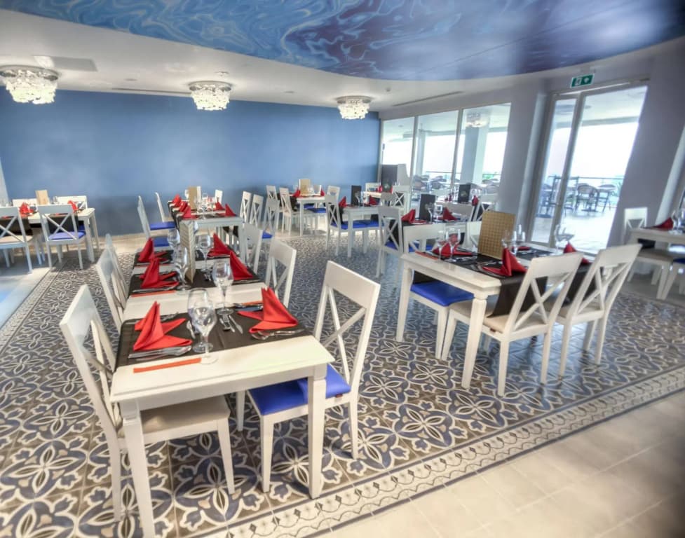 Azura Deluxe Resort & Spa - photo 23