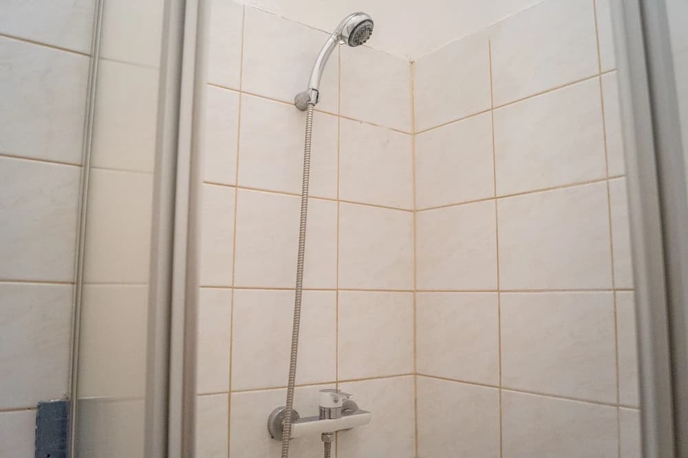 Beautiful 2BR - 12 min from Downtown - photo 8