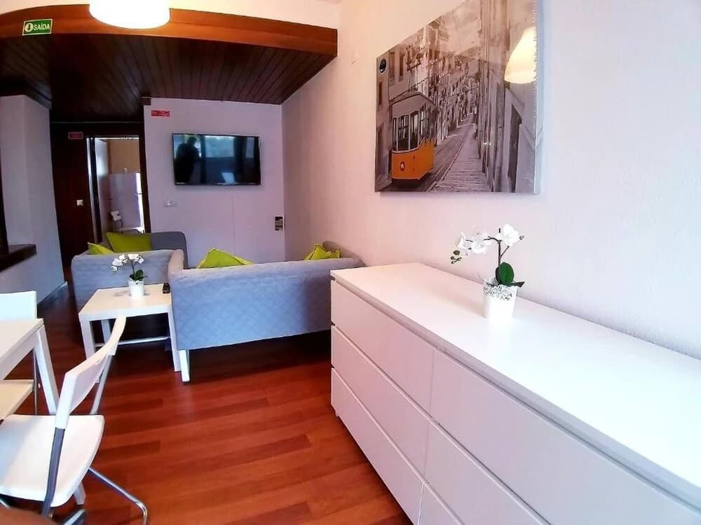 Quarto 4 Duplo Com Varanda - Centro Lisboa - photo 4