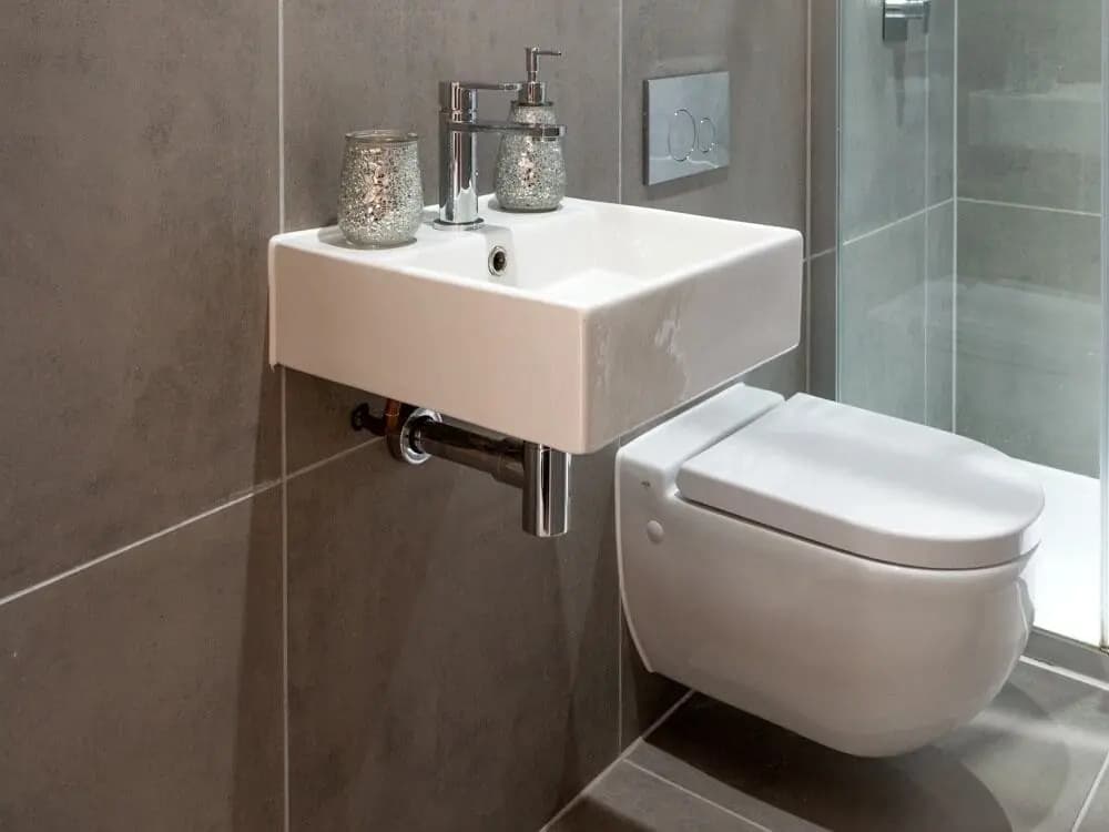 Central Tower Bridge Apartment - photo 8