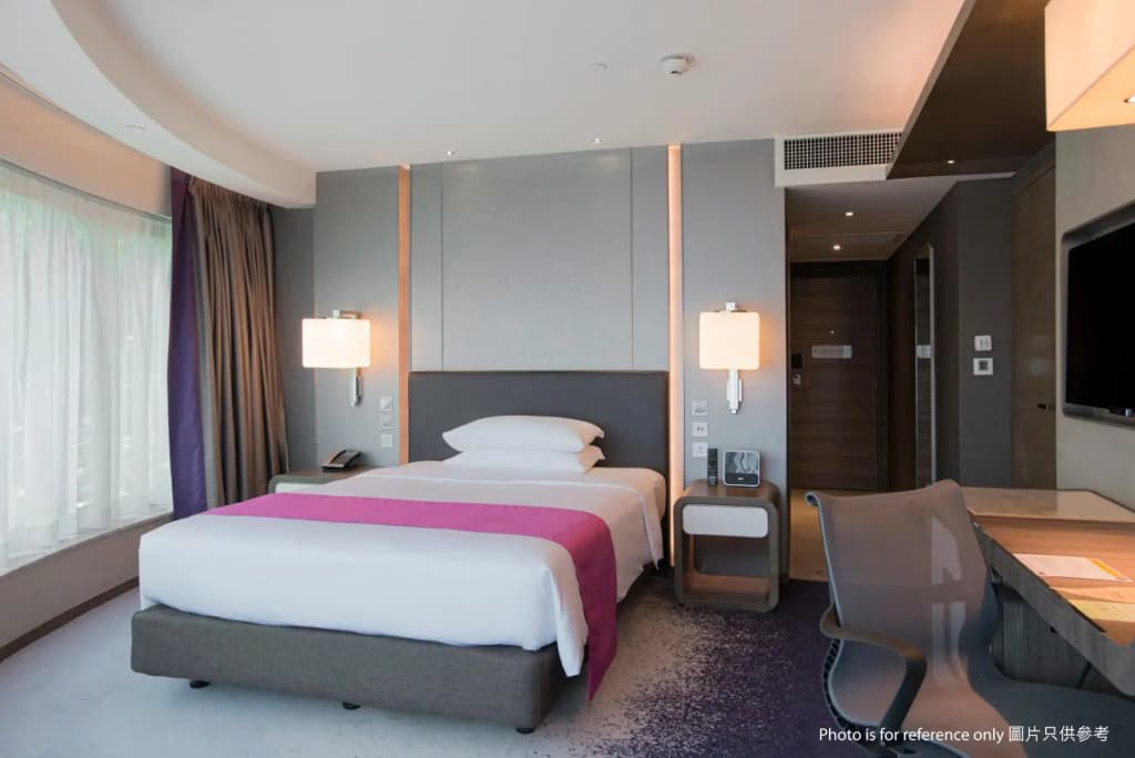 Royal Plaza Hotel - photo 29