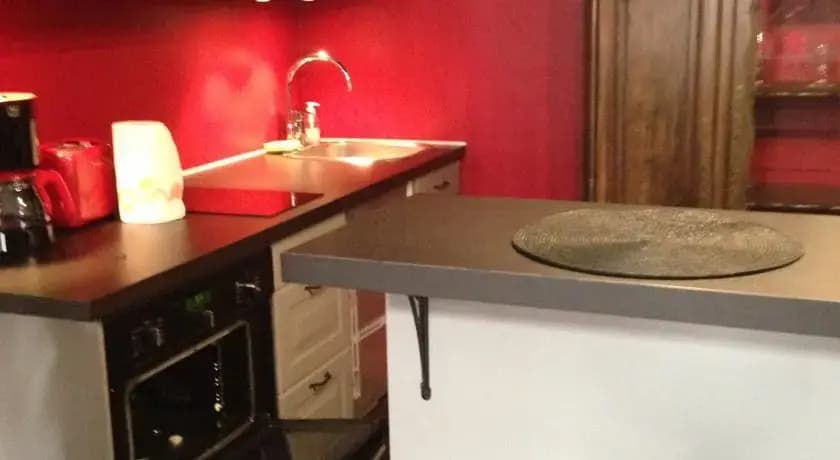 Center Pompidou Apartment - photo 3