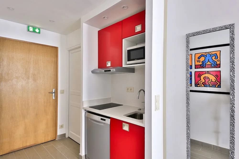 Luxury Apartment in the center of Paris - photo 14