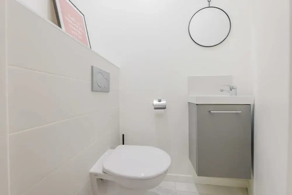 Modern Apartment - 2br/6p - Canal St-martin - photo 9