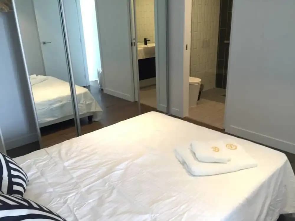 Doncaster Apartment - photo 3