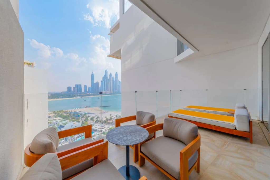 DXB - Five - 31302 - PJ - photo 7