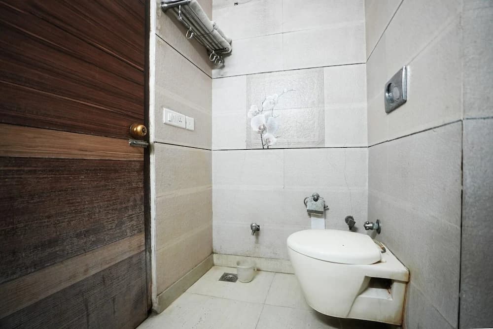 Hotel Classic Karol Bagh - photo 9