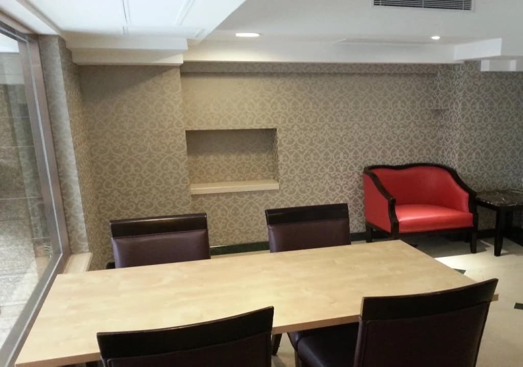 Lander Hotel Prince Edward - photo 13