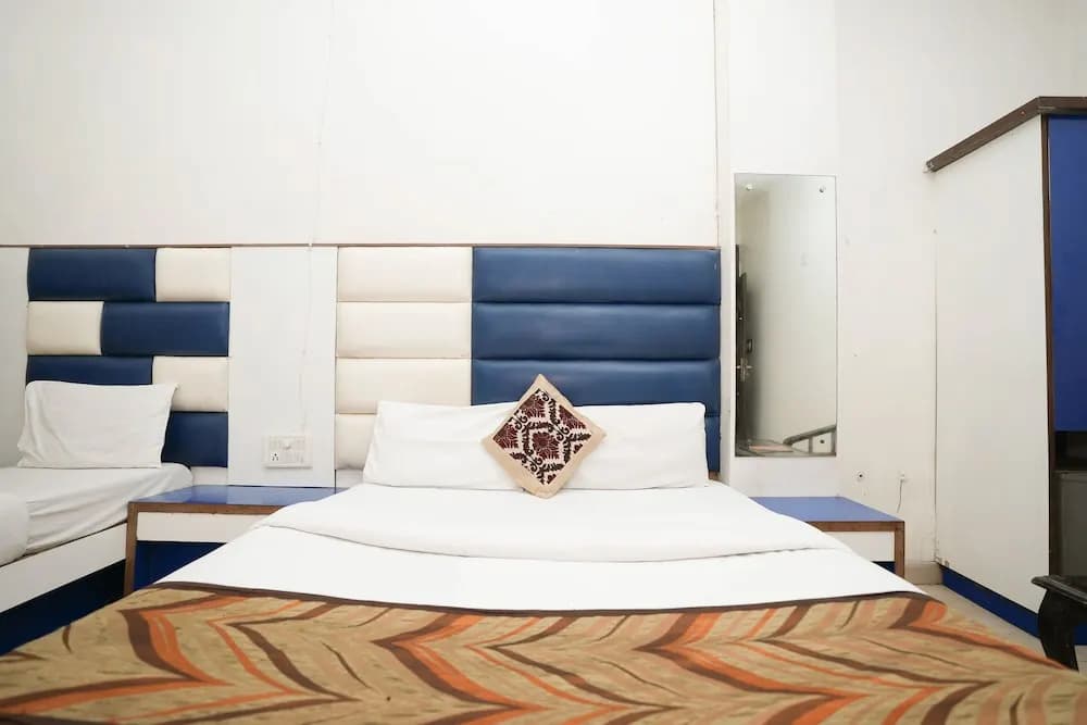 Hotel Sai Dham International - photo 28