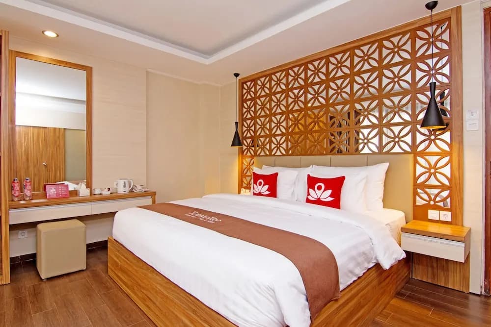 Seminyak Lagoon All Suites Hotel - photo 2