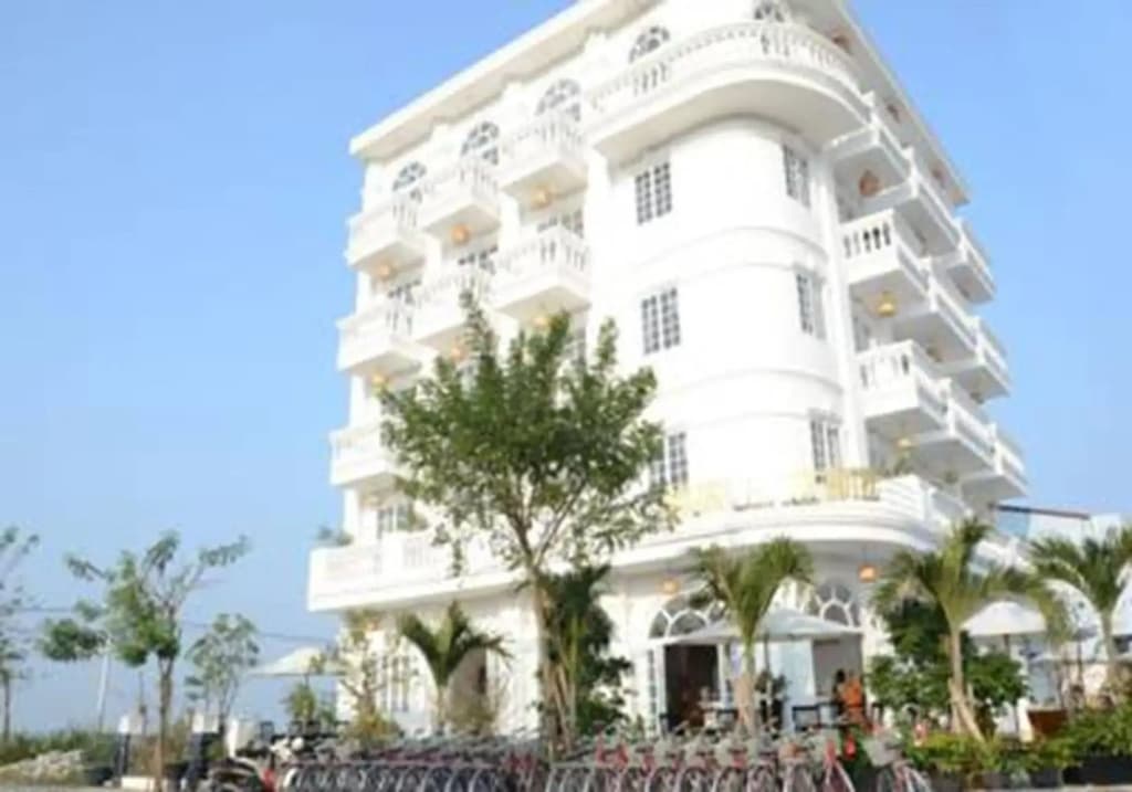 Golden Sunset Hotel - photo 20