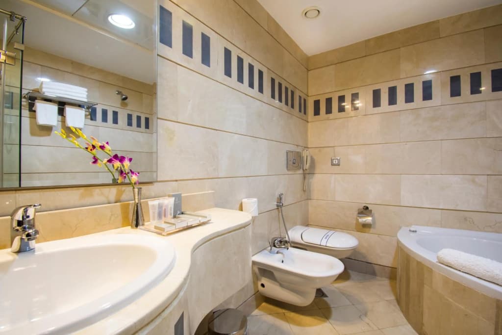 City Seasons Muscat Hotel - photo 20