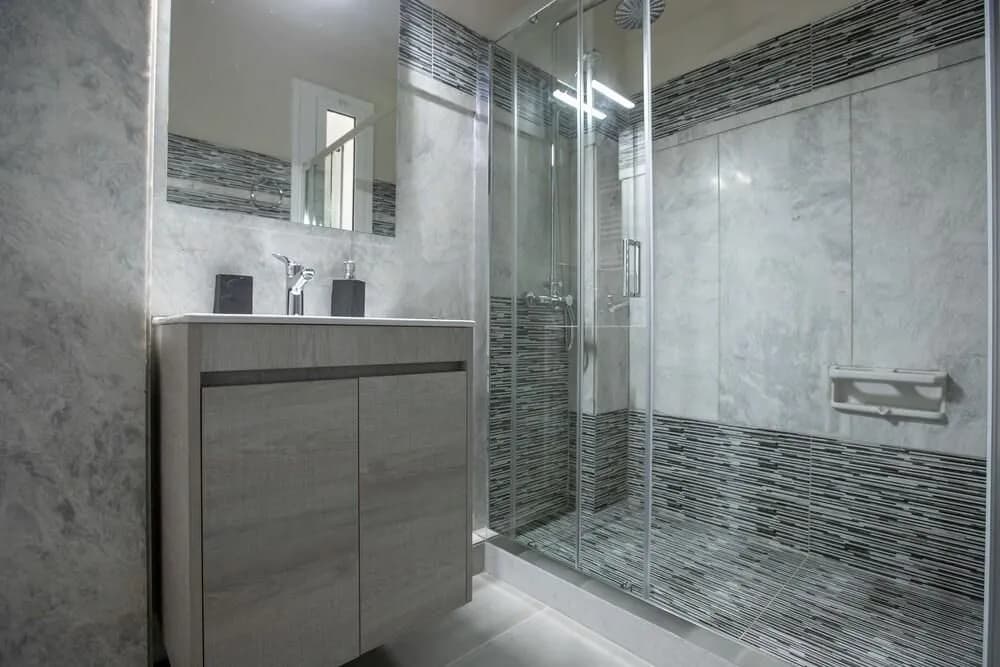 Luxurious 4 Bdrm 3Bath Apt 1- Athens - photo 5