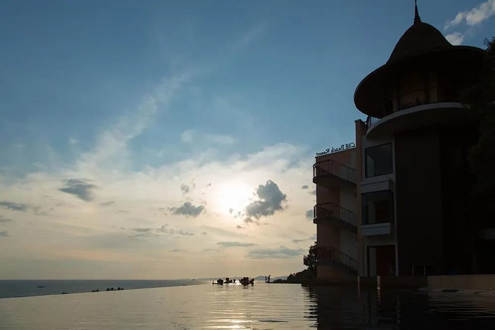 Avani Ao Nang Cliff Krabi Resort - photo 11