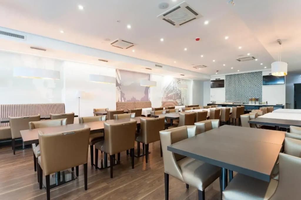 Hotel Capital - photo 19