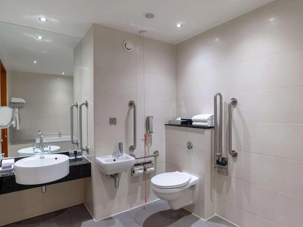 Sofitel London Heathrow - photo 9