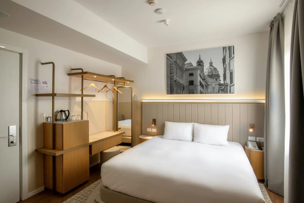Cosmopolita Rome Colosseum, Tapestry Collection by Hilton - photo 3