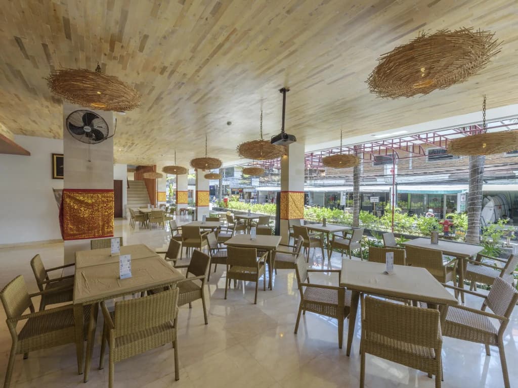 Grand La Walon Hotel - photo 20