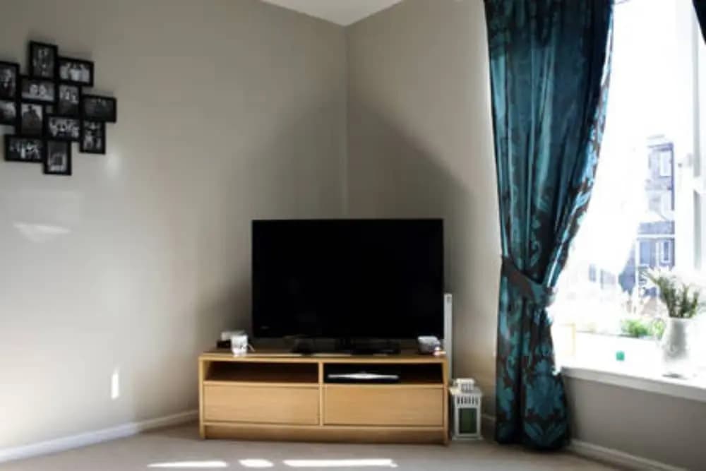 2 Bedroom Flat In Bonnington - photo 8
