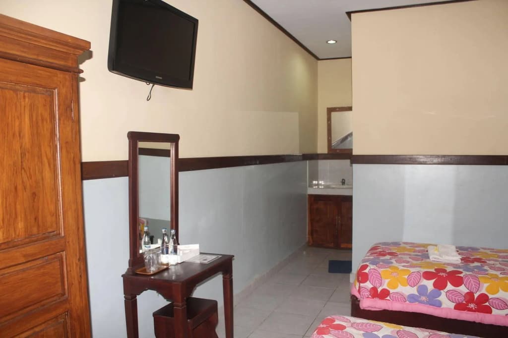 Sayang Maha Mertha Hotel - photo 4