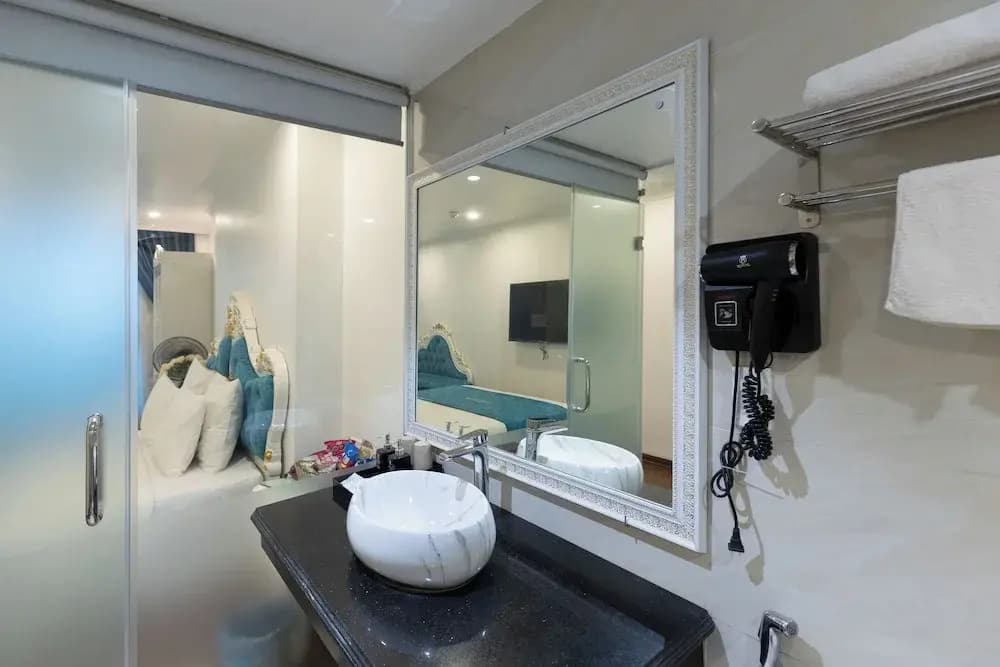 Royal Hotel Thanh Tri - photo 17