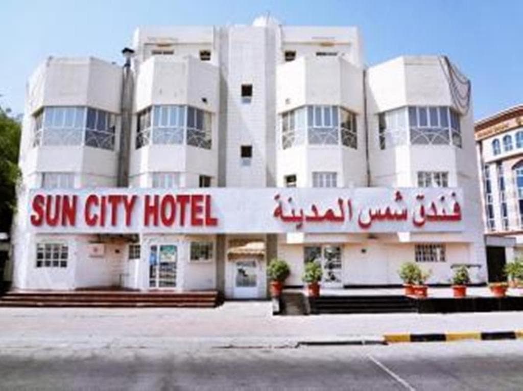 Sun City Hotel - photo 17