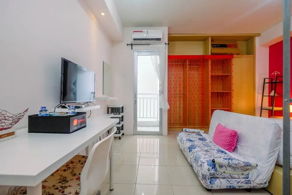 Modern and Comfort Stay @ Studio Pakubuwono Terrace Apartment - photo 13