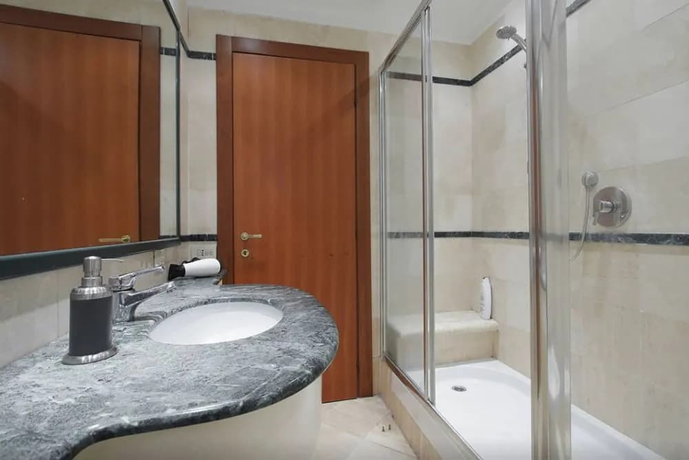 Holidays Banchi Vecchi Apartment - photo 13