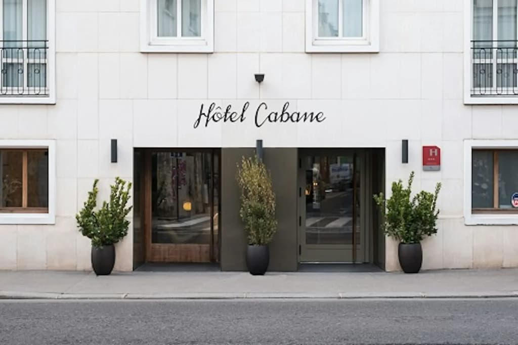 Cabane Hotel - photo 1