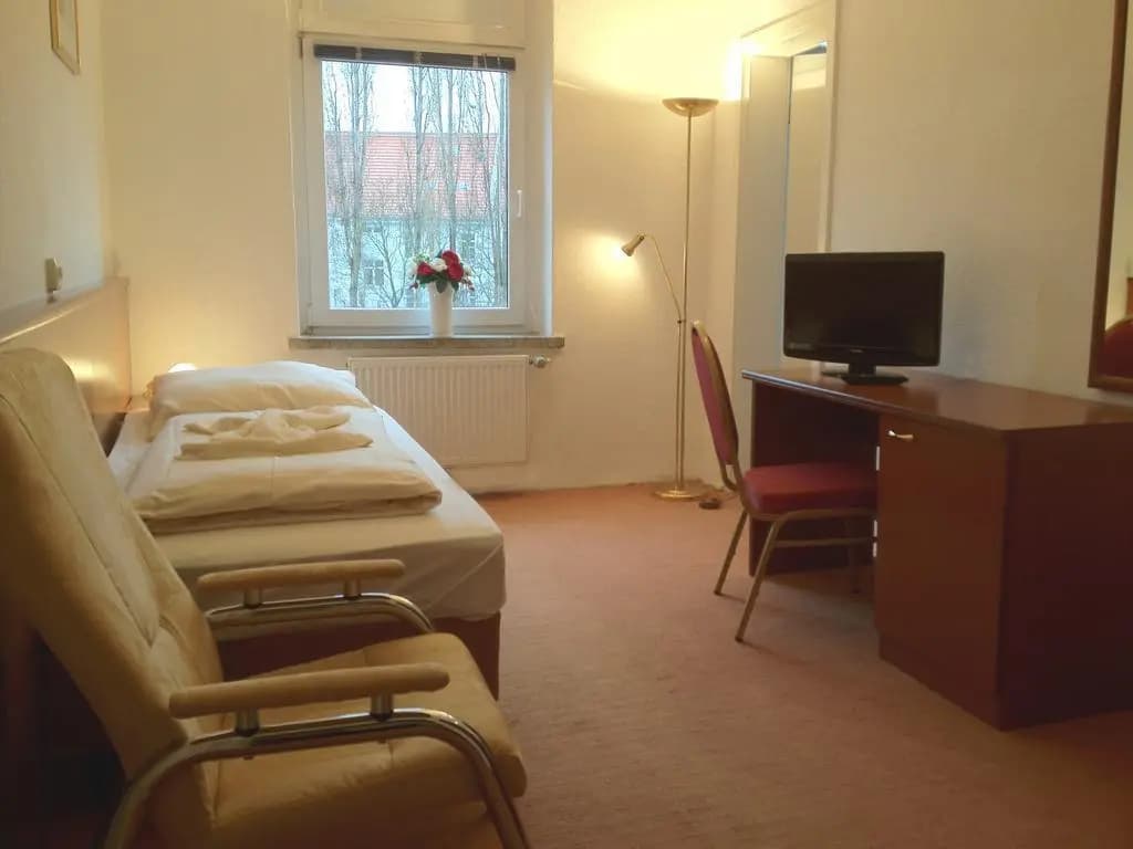 Bärliner Pension - photo 8