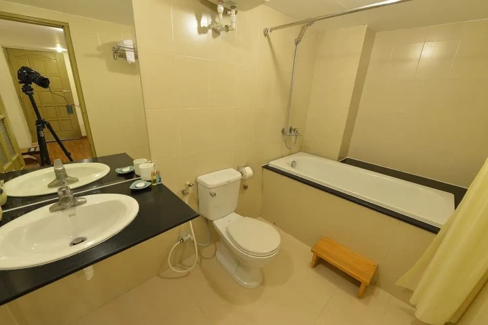 Rising Dragon Legend Hotel - photo 9