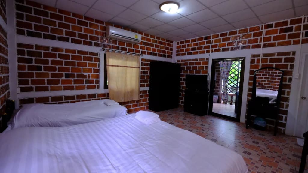 Baan Kwan Charoen Bungalow - photo 3