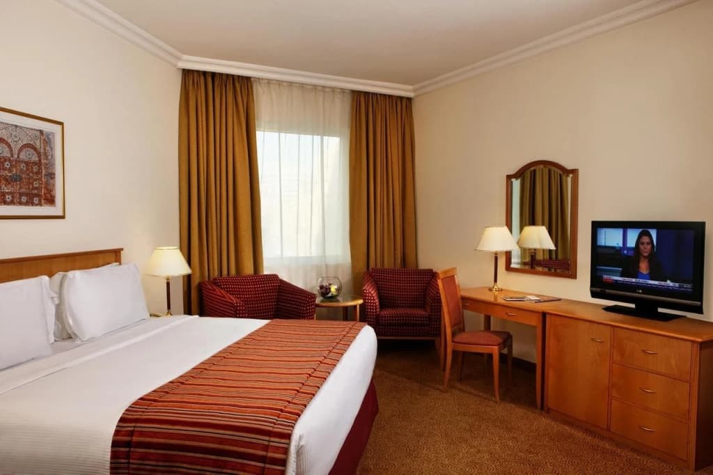 Swiss Belhotel Sharjah - photo 6