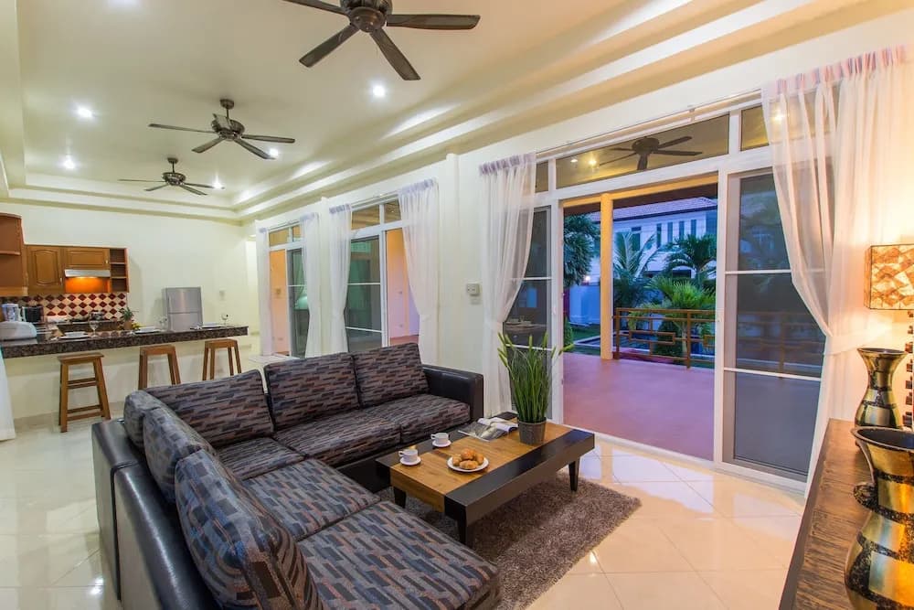 Seaview Tropical 3BR Pool Villa - photo 12