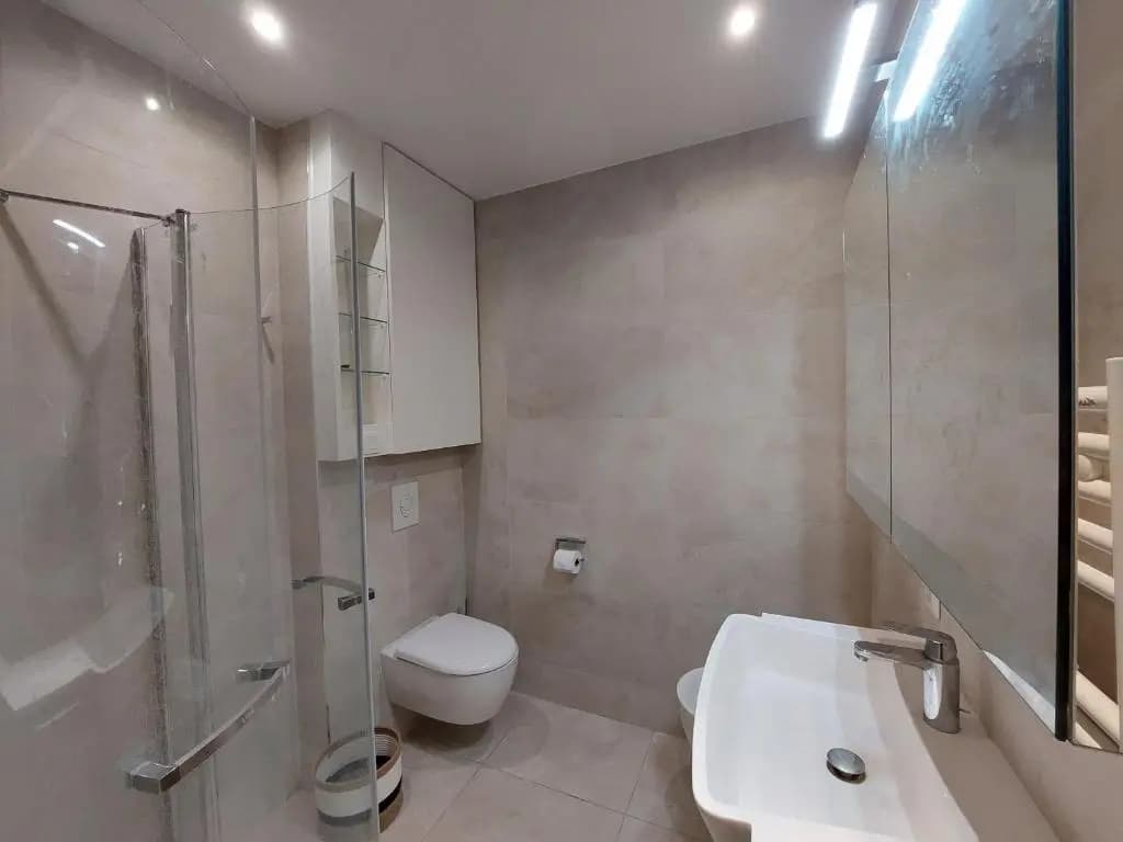 BH - CAPITOL - Central 2 Bedrooms 5 Peoples - photo 8