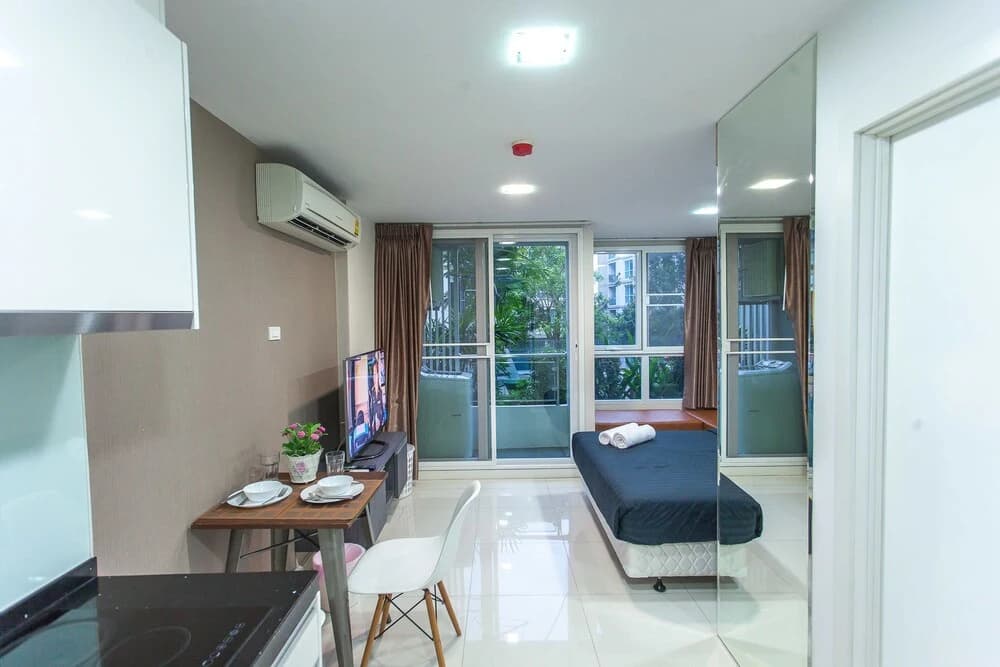 Sukhumvit 64 Pool View Apartment - photo 4