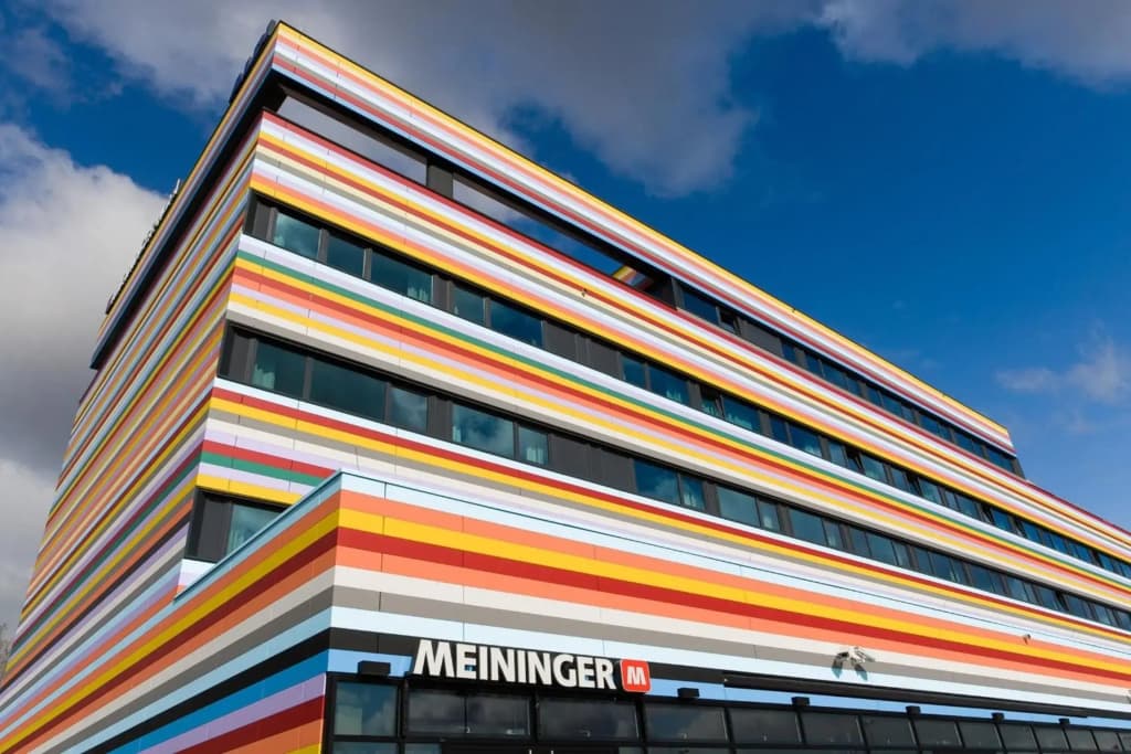 Meininger Hotel Berlin Flughafen - photo 1