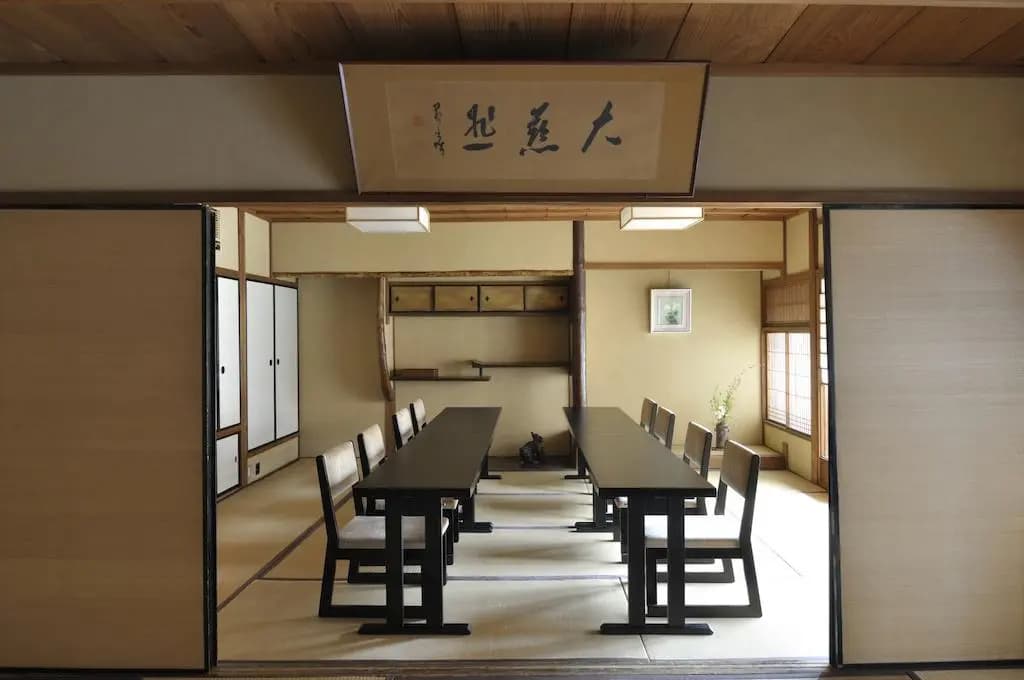 Traditional Kyoto Inn serving Kyoto cuisine IZUYASU - photo 20